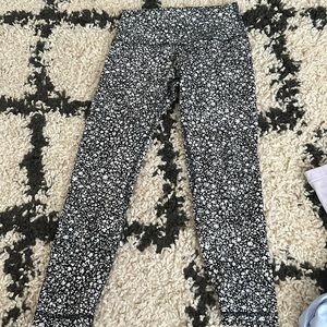 Lulu-Lemon Align High rise Pants 23”